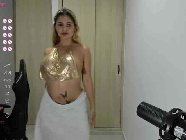 Andylovense Live Webcam on BongaCams