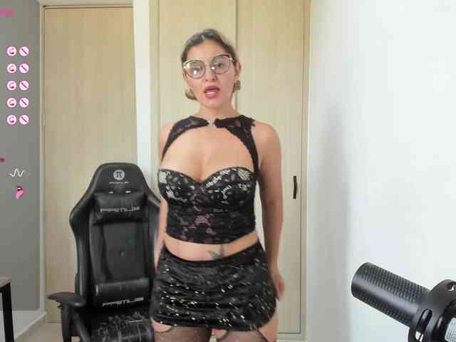 nude sex chat Andylovense