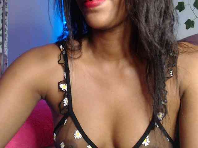 LINDA599 webcam