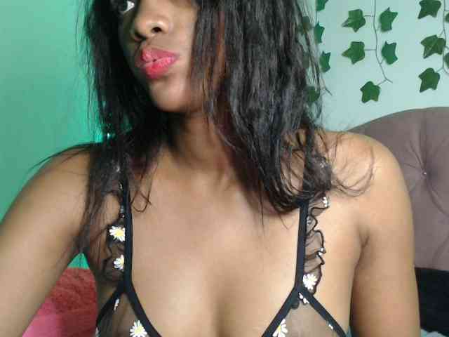 LINDA599 webcam
