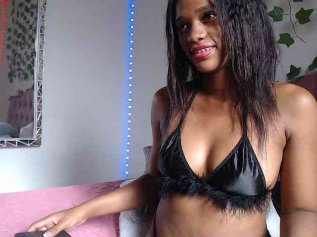 LINDA599 webcam