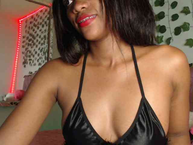 LINDA599 webcam