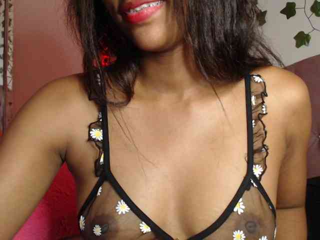 LINDA599 webcam