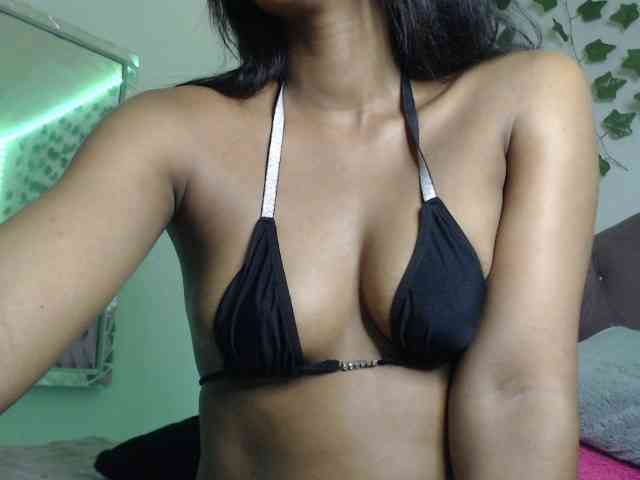 LINDA599 webcam