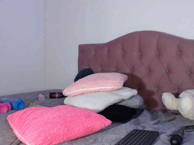 LINDA599 webcam