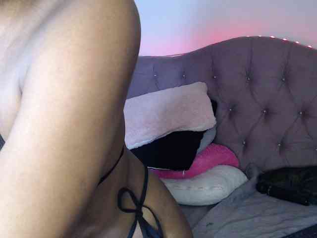 LINDA599 webcam
