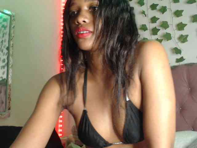 LINDA599 webcam
