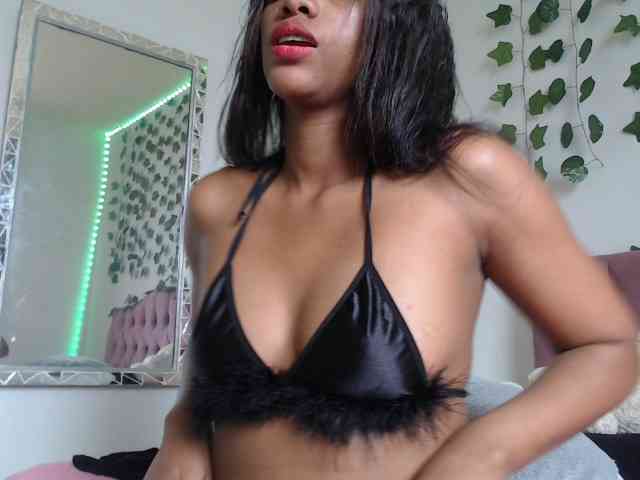 LINDA599 webcam