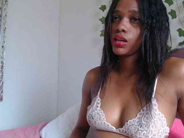 LINDA599 webcam