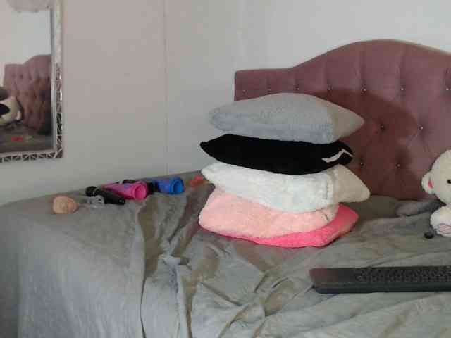 LINDA599 webcam