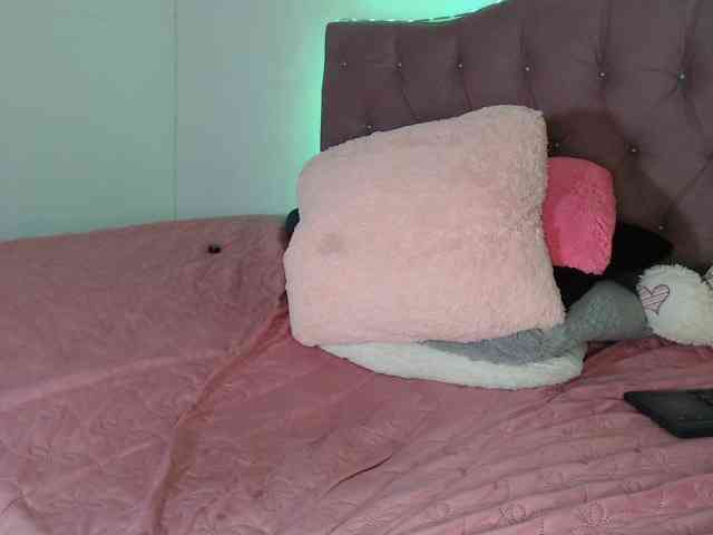LINDA599 webcam