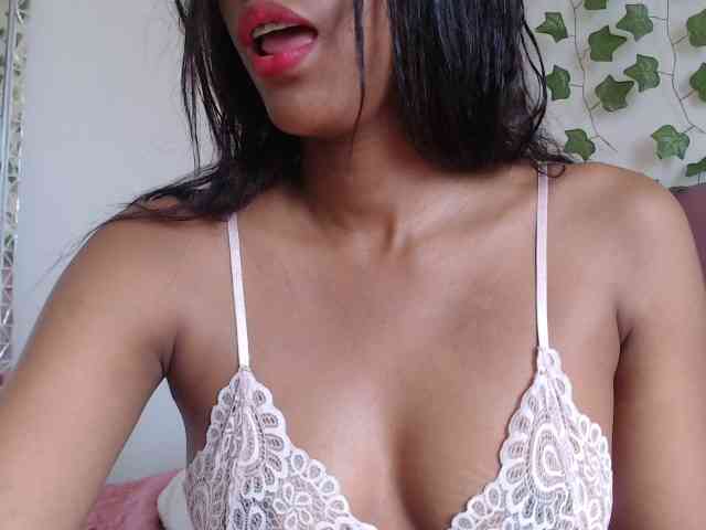 LINDA599 webcam