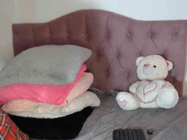 LINDA599 webcam