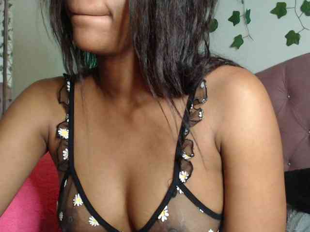 LINDA599 webcam