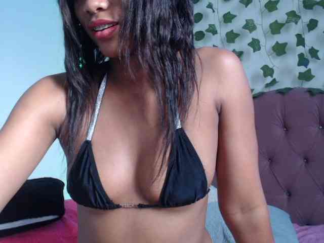 LINDA599 webcam