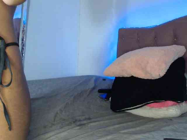 LINDA599 webcam