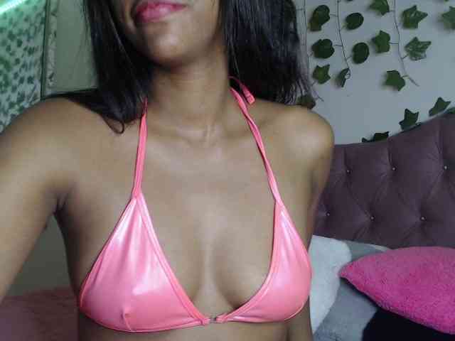 LINDA599 webcam
