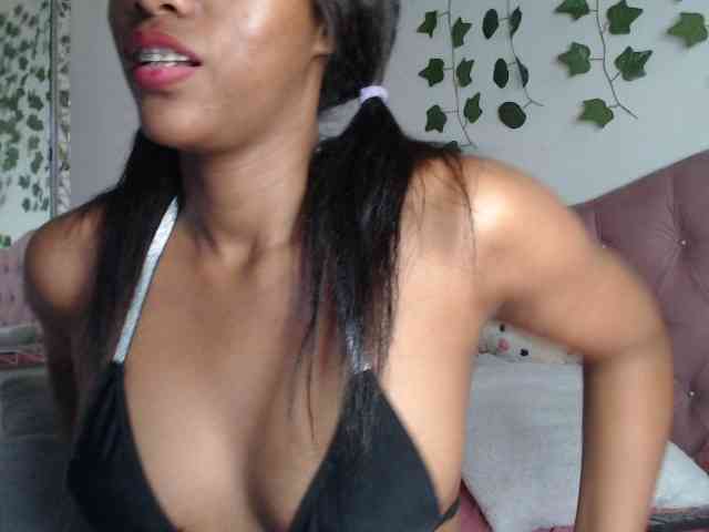 LINDA599 webcam