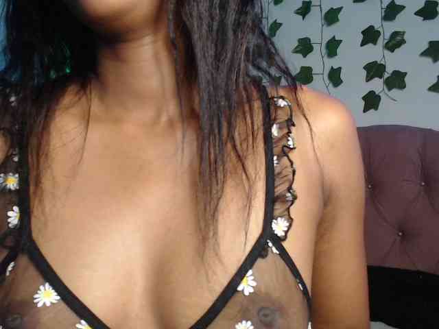 LINDA599 webcam