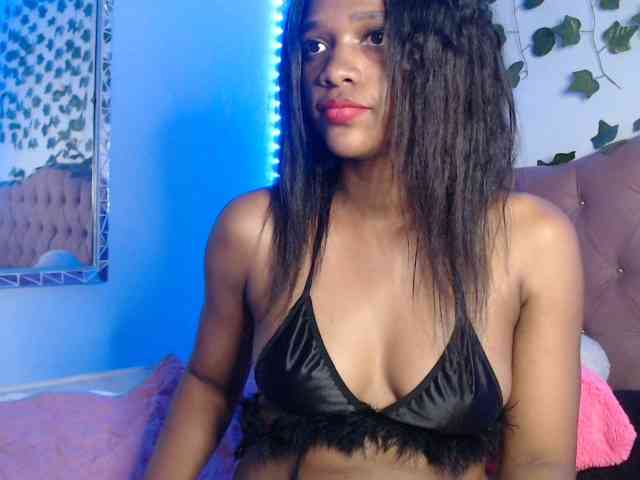LINDA599 webcam