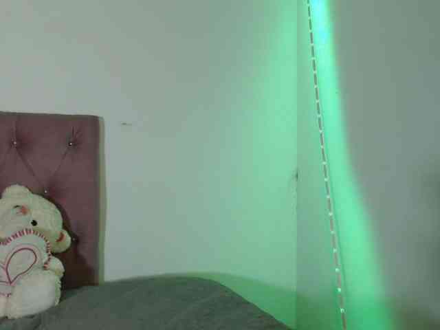 LINDA599 webcam