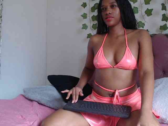 LINDA599 webcam