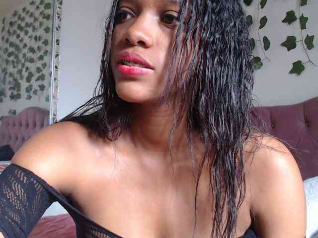 LINDA599 webcam