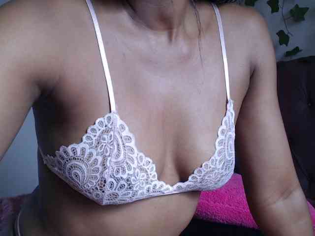LINDA599 webcam