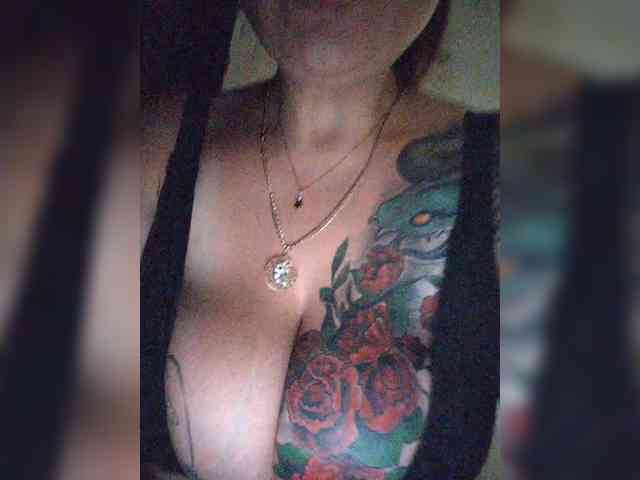 Pishechka2 Live Webcam on BongaCams