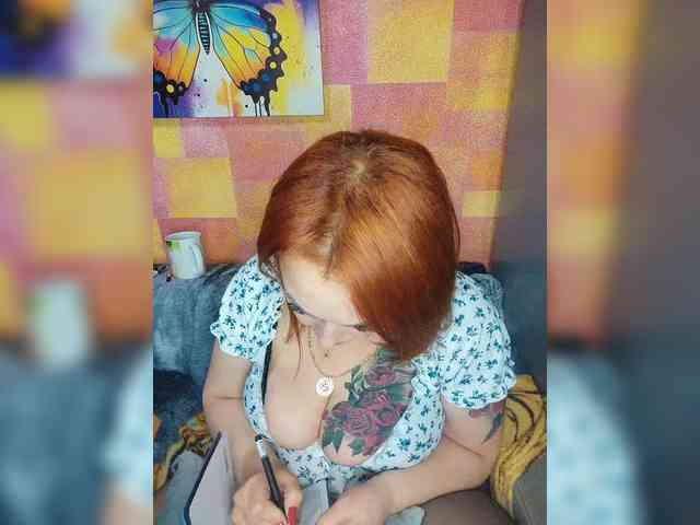 Pishechka2 Live Webcam on BongaCams