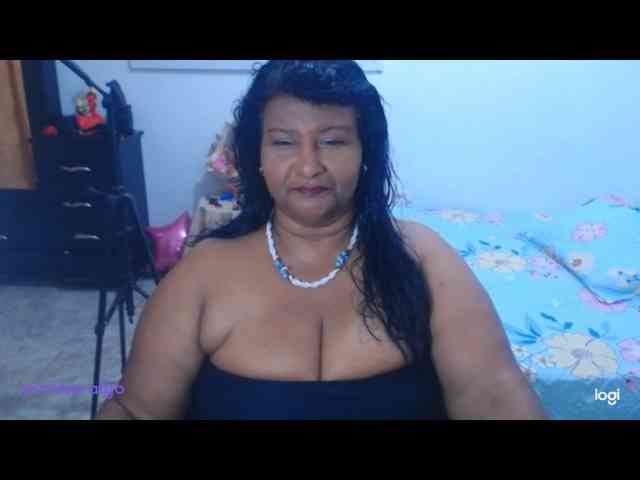 sex42yasmin webcam
