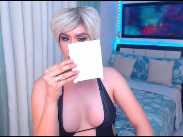 AmandaFoxx Live Webcam on BongaCams