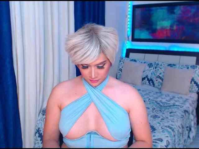 AmandaFoxx Live Webcam on BongaCams