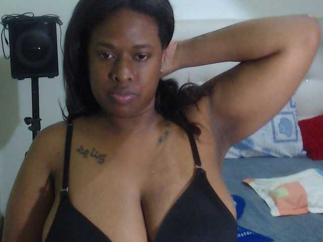 Nathaly webcam bongacams model stream image