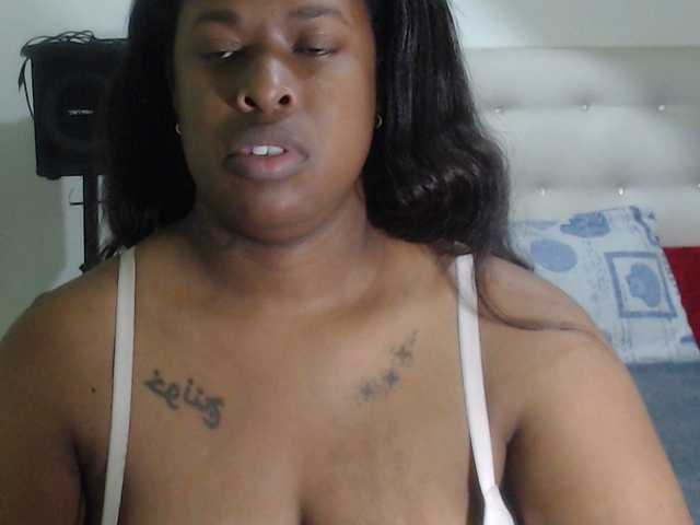 Nathaly's BongaCams show and profile