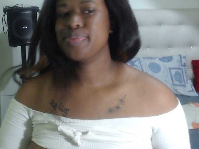 Nathaly's BongaCams show and profile