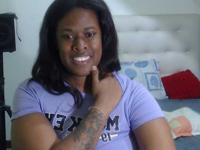 Nathaly webcam bongacams model stream image