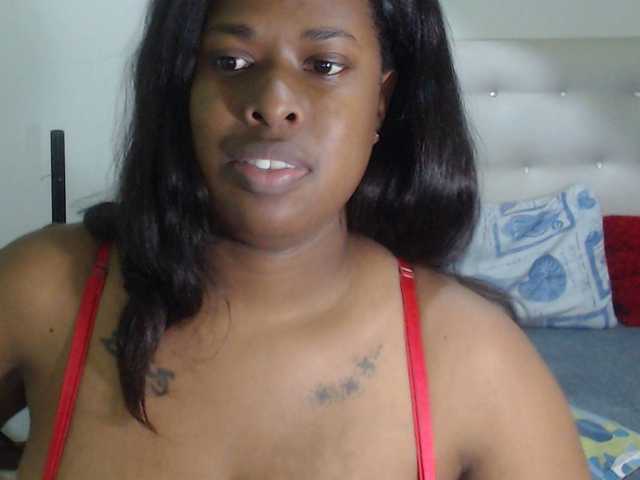 Nathaly webcam bongacams model stream image