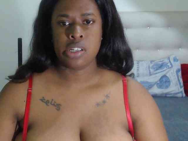 Nathaly Live Webcam on BongaCams