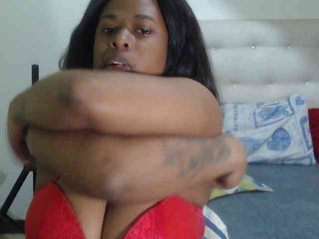 Nathaly Live Webcam on BongaCams