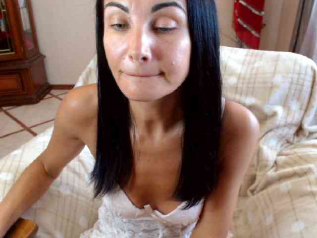 7185-Karina webcam