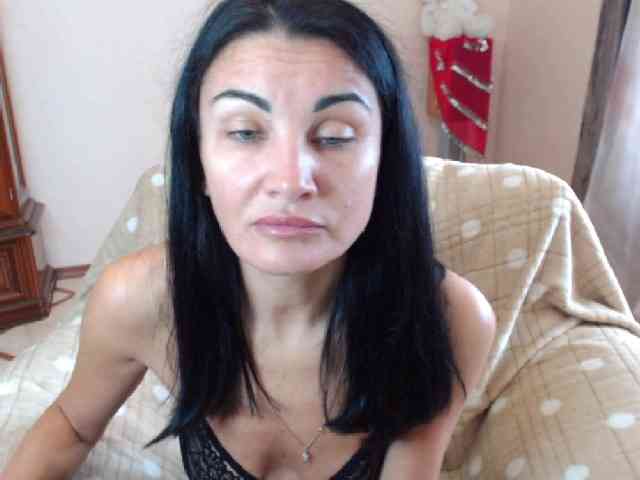 7185-Karina webcam