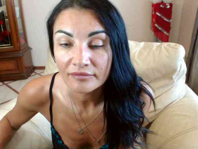 7185-Karina webcam