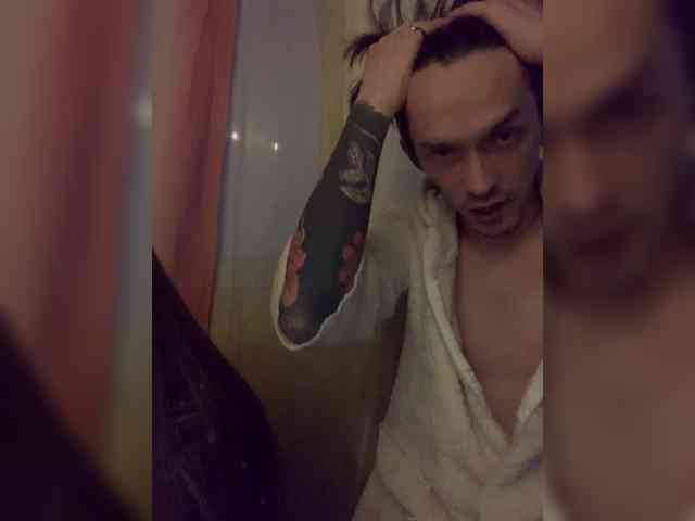 -SugarCrash- webcam