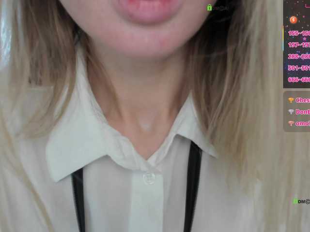  -cutiekitty- chat room