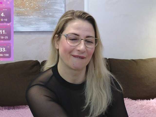 Murenza's BongaCams show and profile