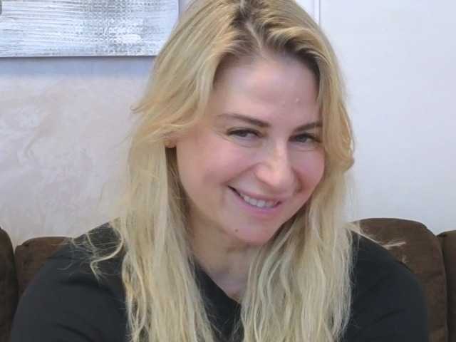 Murenza's BongaCams show and profile