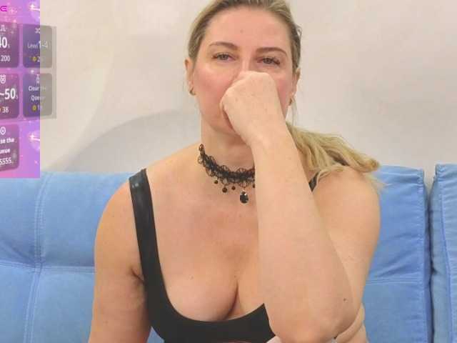 Murenza's BongaCams show and profile