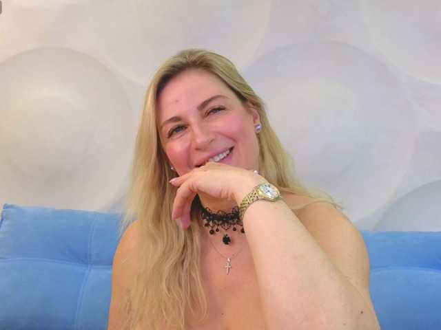 Murenza's BongaCams show and profile