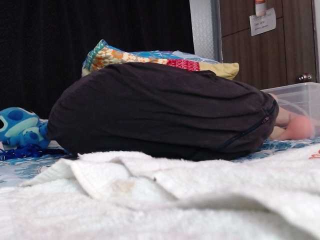 Lizhot2305's BongaCams show and profile